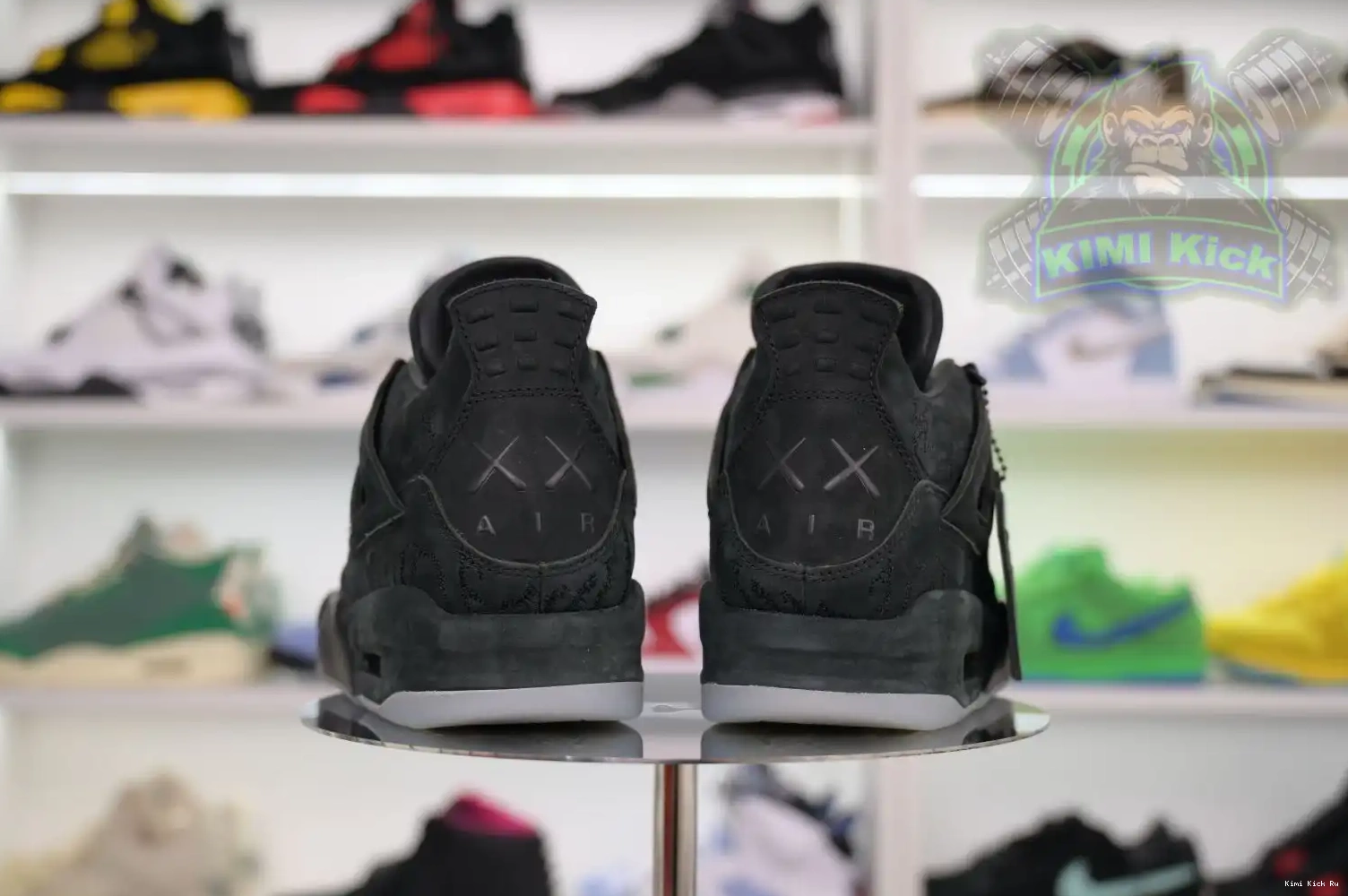 Jordan Kimikick Air black kaws Jordan 4 0612